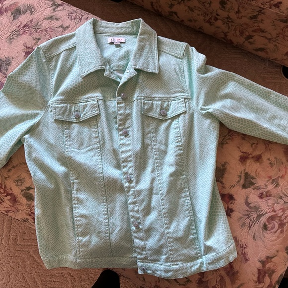 Denim and Co women’s Jean jacket size large- seafoam green animal print - Picture 2 of 6